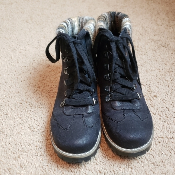 CLIFFS Laced Boots - Picture 3 of 11